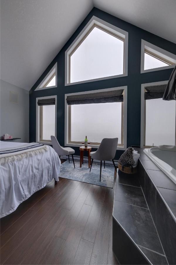 Coastal Lookout Suites 코너브룩 외부 사진