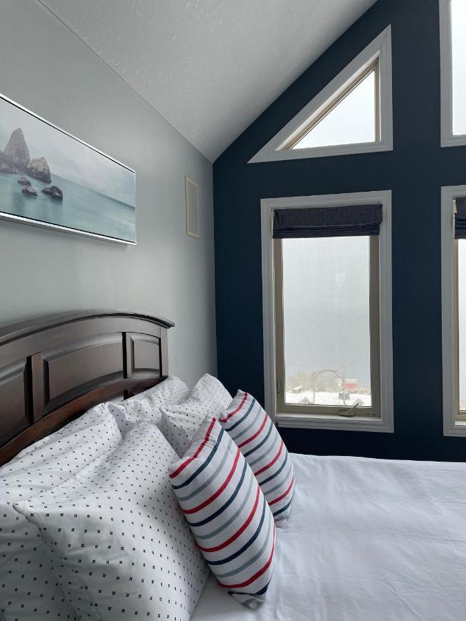 Coastal Lookout Suites 코너브룩 외부 사진